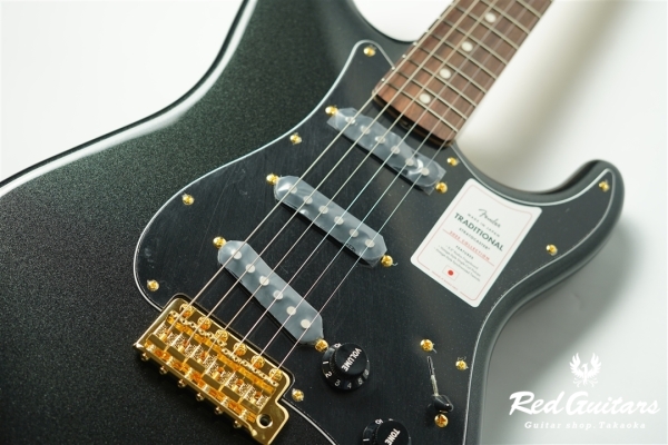 Made in Japan Traditional 2025 Collection ’60s Stratocaster - Black Pearl