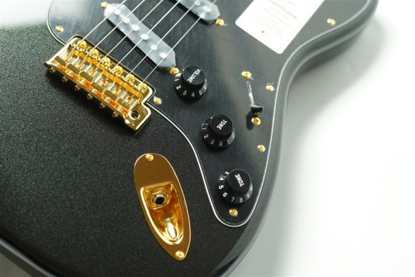 Made in Japan Traditional 2025 Collection ’60s Stratocaster - Black Pearl