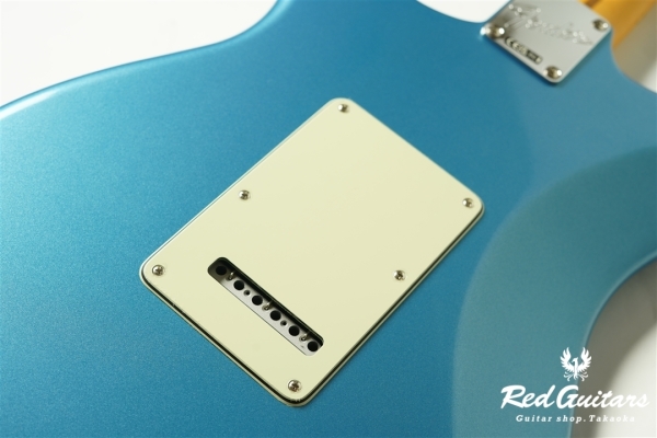 American Professional Classic Stratocaster - Faded Lake Placid Blue