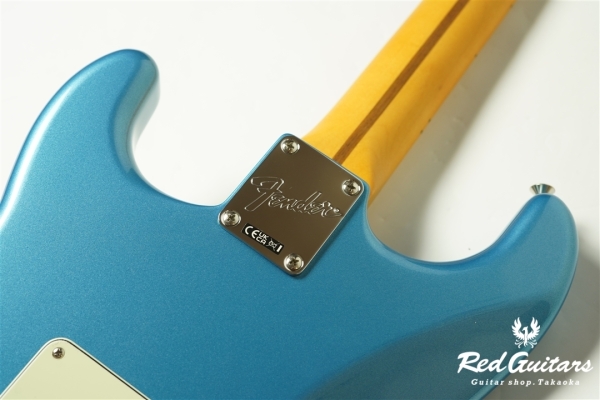 American Professional Classic Stratocaster - Faded Lake Placid Blue