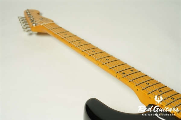American Professional Classic Stratocaster HSS - 3 Color Sunburst