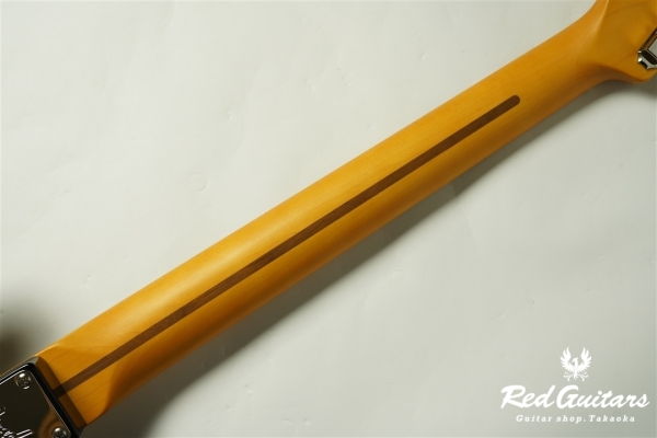 American Professional Classic Stratocaster HSS - 3 Color Sunburst