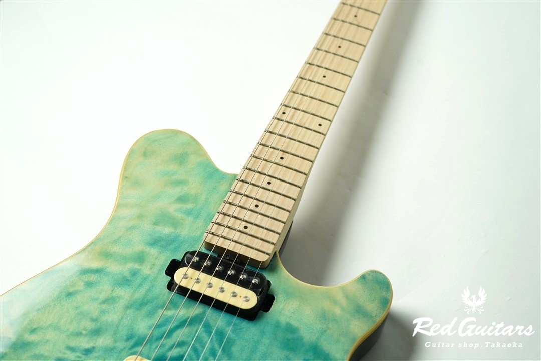 AXIS AX40-TBL-M - Trans Blue