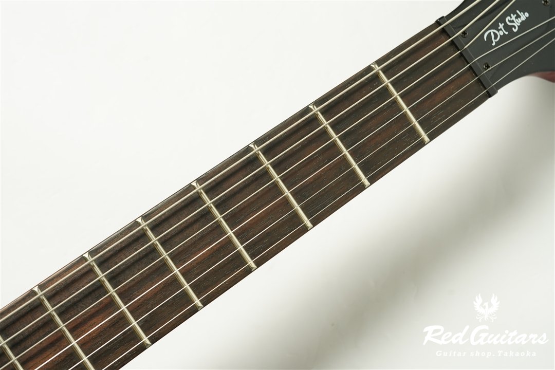 Dot Studio - Worn Cherry