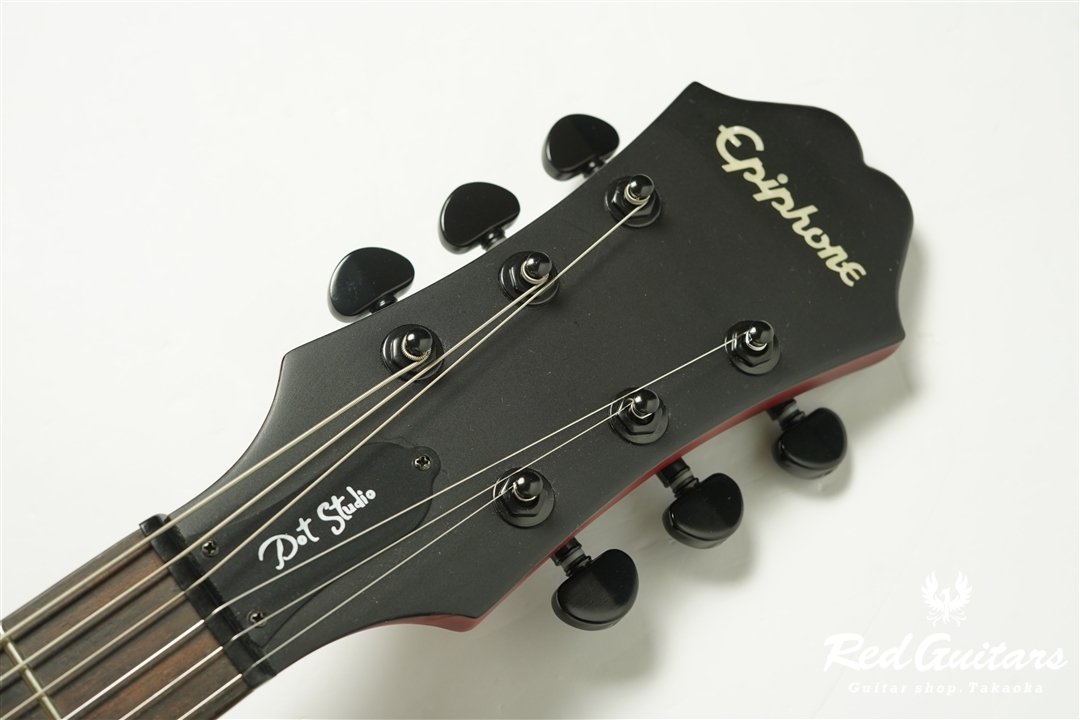 Dot Studio - Worn Cherry