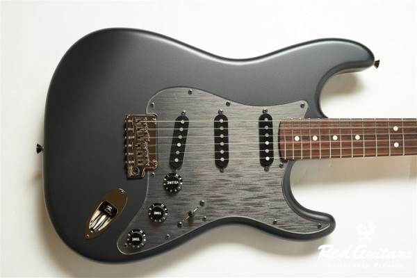 Made in Japan Hybrid II 2026 Collection Stratocaster Satin Metallic - Matte Phantom Black