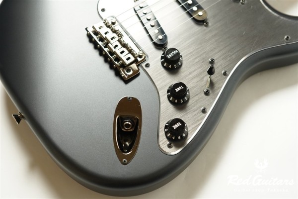 Made in Japan Hybrid II 2026 Collection Stratocaster Satin Metallic - Matte Phantom Black