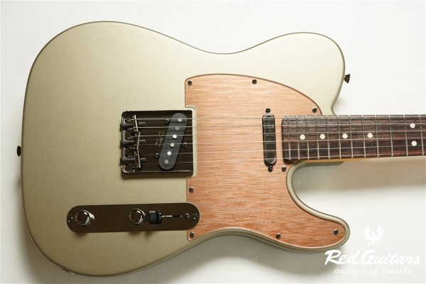 Made in Japan Hybrid II 2026 Collection Telecaster Satin - Metallic Matte Champagne Mirage