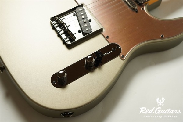 Made in Japan Hybrid II 2026 Collection Telecaster Satin - Metallic Matte Champagne Mirage