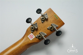 DORAEMON x HELLO KITTY UKULELE HOT SUMMER