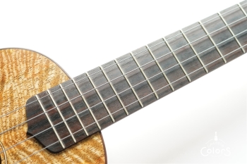 ukulele tenor 14f std. w Curly Hawaiian Mango Top / Birds Eye Maple Side & Back