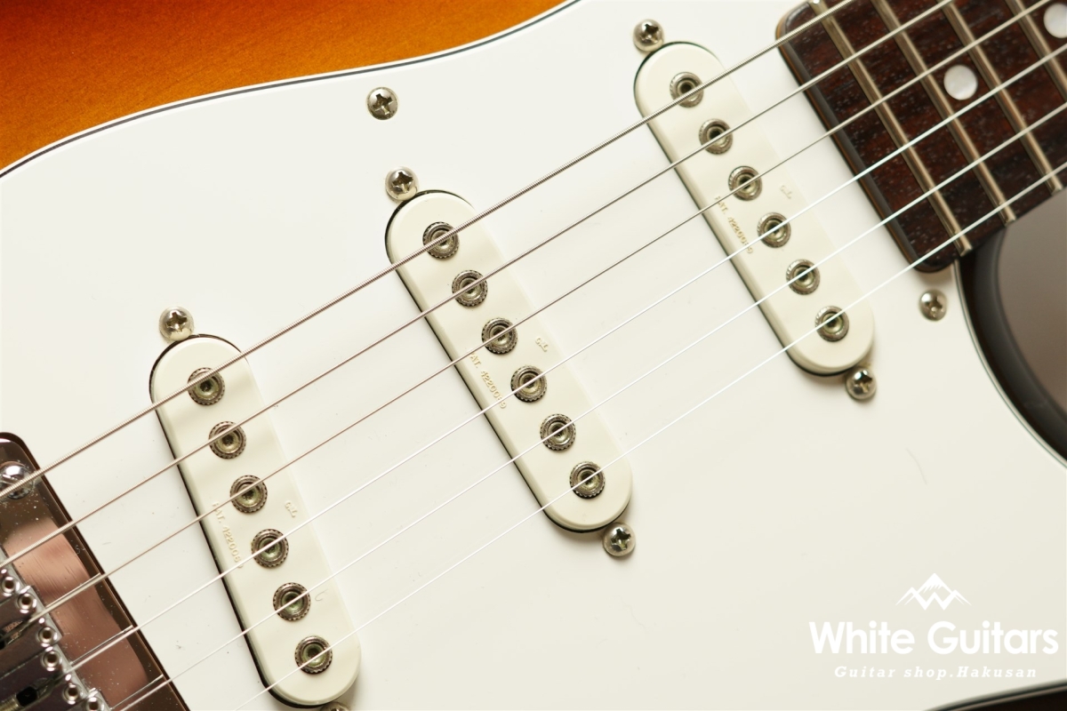 G&L S-500 Premium C.F.S | White Guitars Online Store