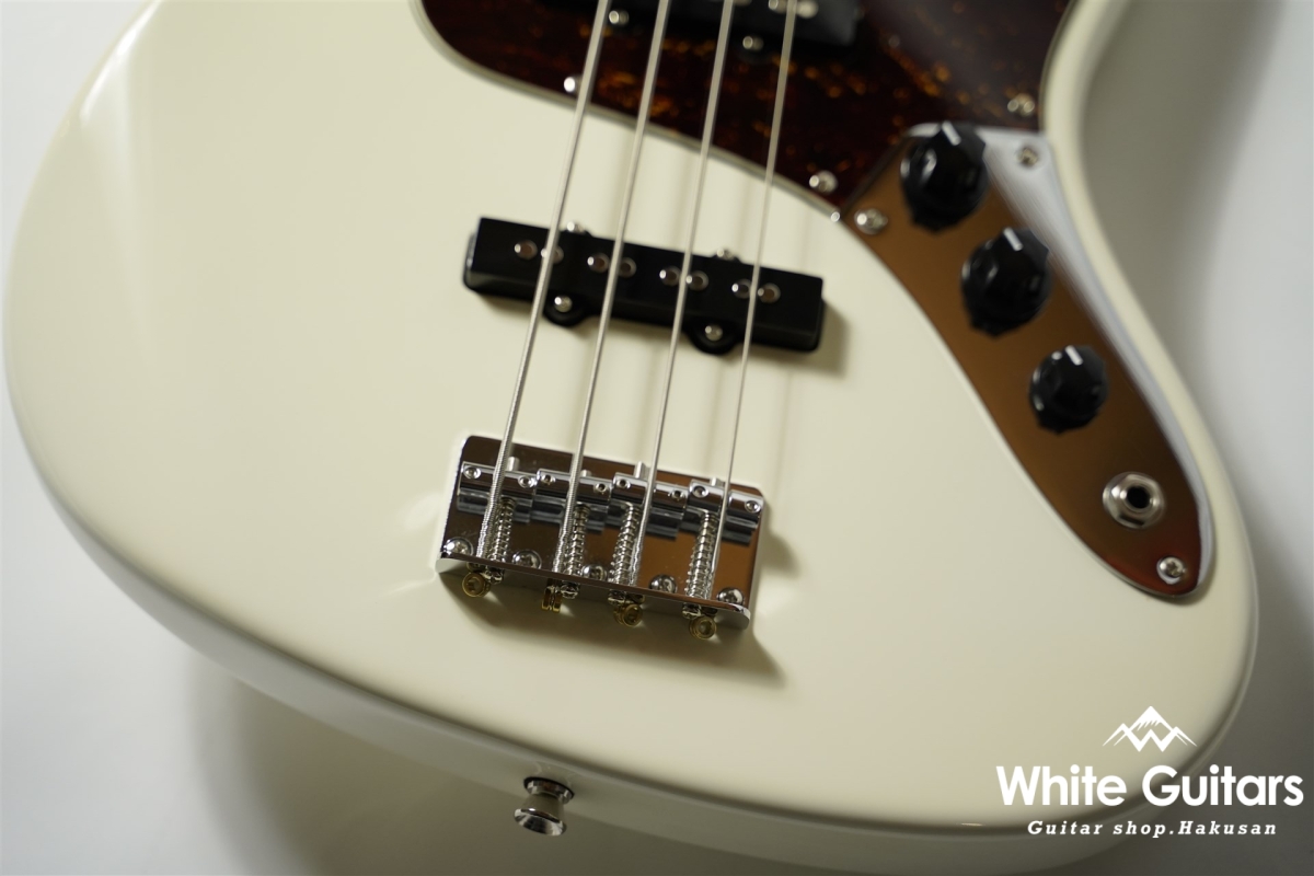 Bacchus エレキベース ホワイト Bacchus WL-433/R - SWH-MH | White Guitars Online Store