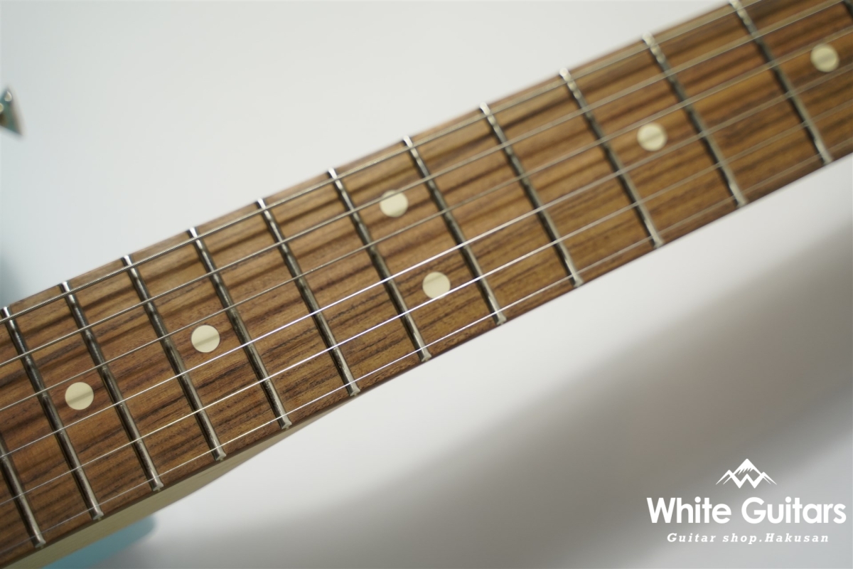 Fender Limited Player Telecaster - Daphne Blue | White Fender Limited Player Telecaster - Daphne Blue | White