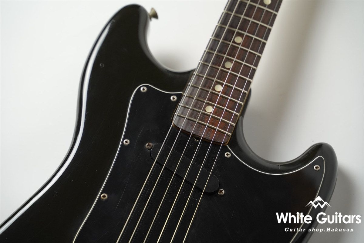 Fender 1978 Musicmaster - Black | White Guitars Online Store