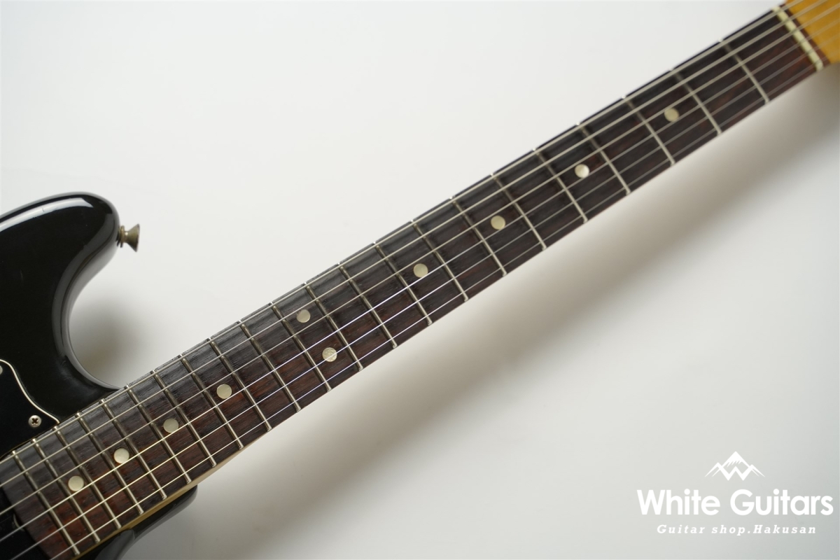 Fender 1978 Musicmaster - Black | White Guitars Online Store