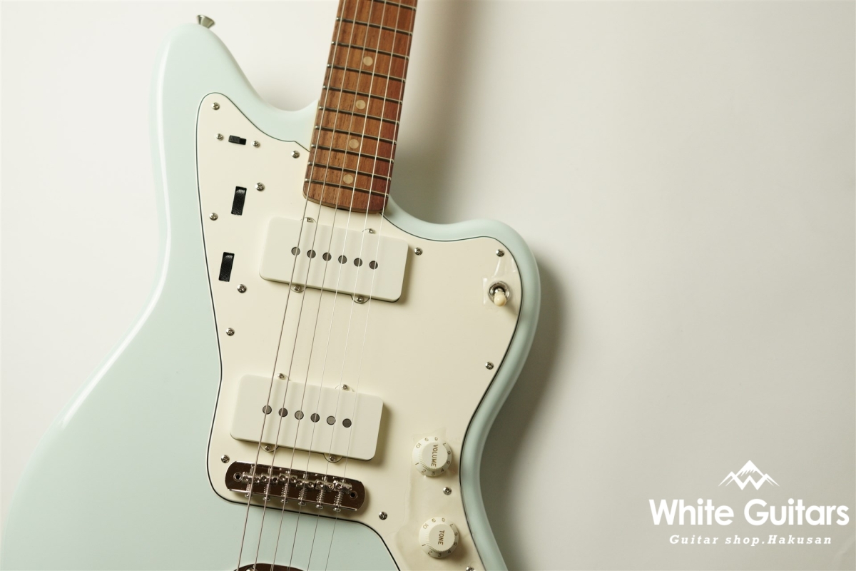 Vanzandt JMV-R2 - Sonic Blue / Matching Head | White Guitars Vanzandt JMV-R2 - Sonic Blue / Matching Head | White Guitars