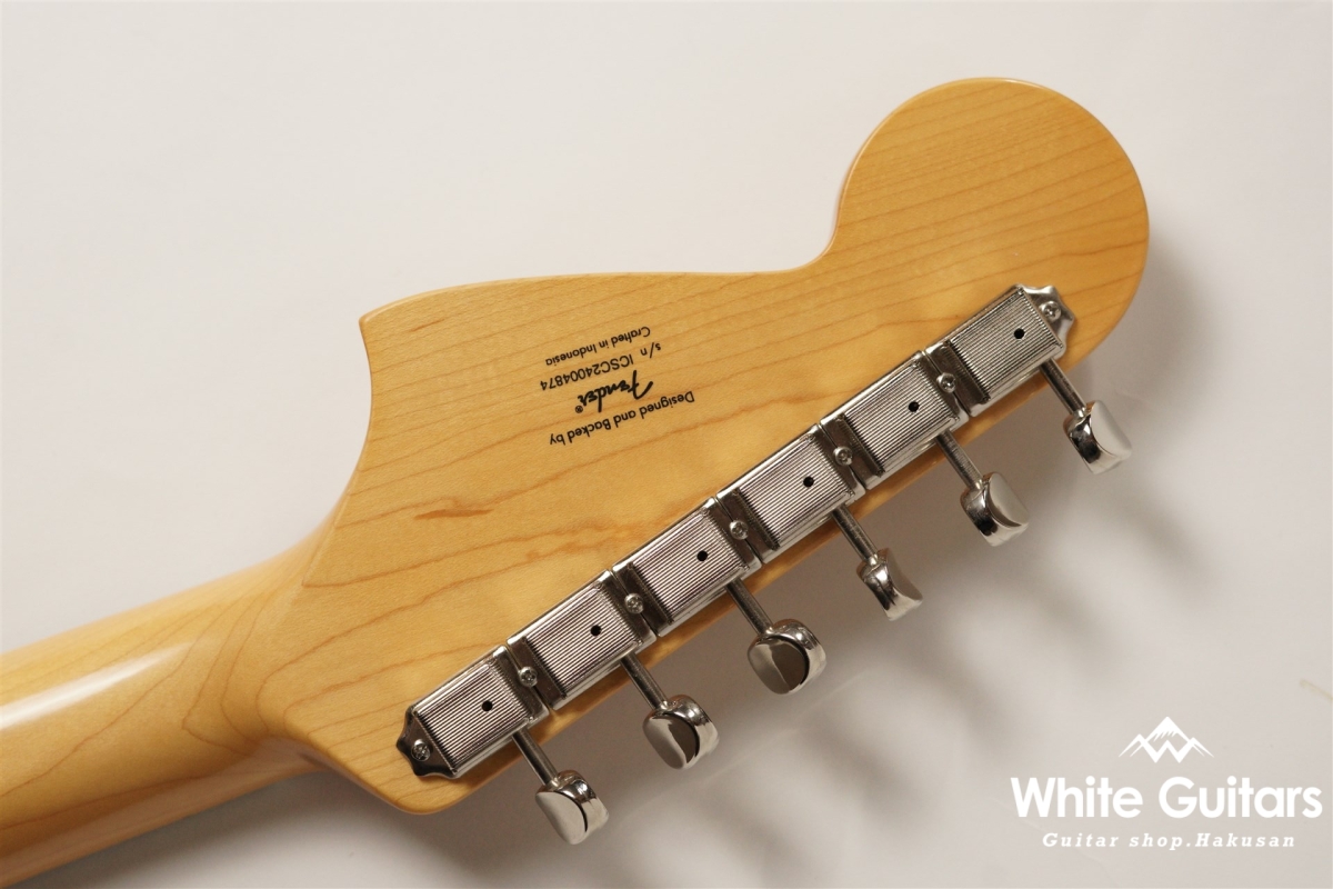 Classic Vibe ’70s Jaguar - Black