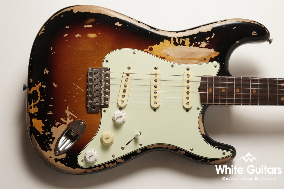 Fender Mike McCready Stratocaster - 3-Color Sunburst | White