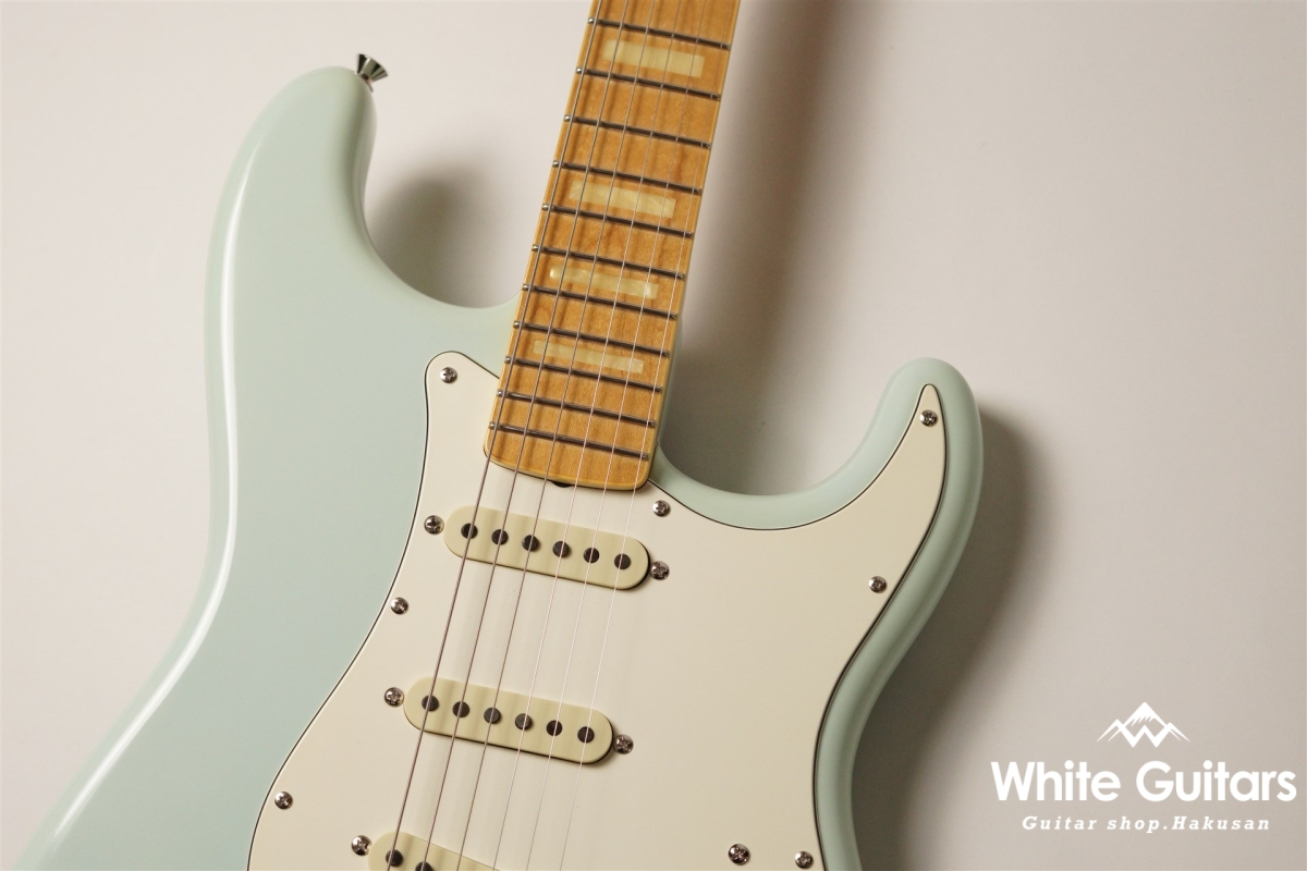 g7-ST/M - Sonic Blue / White Binding & Block Inlays