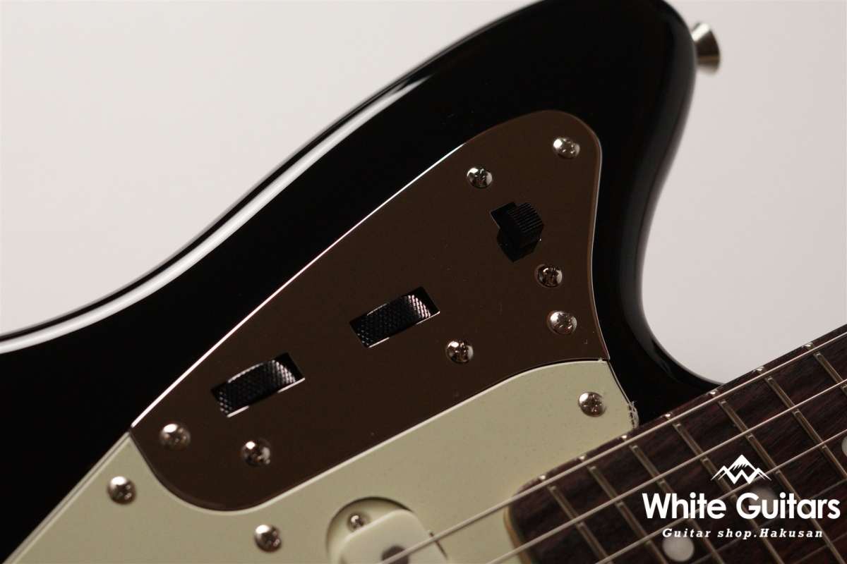 Made in Japan Traditional 2025 Collection, 60s Jaguar - Competition Black / 3-Color Sunburst