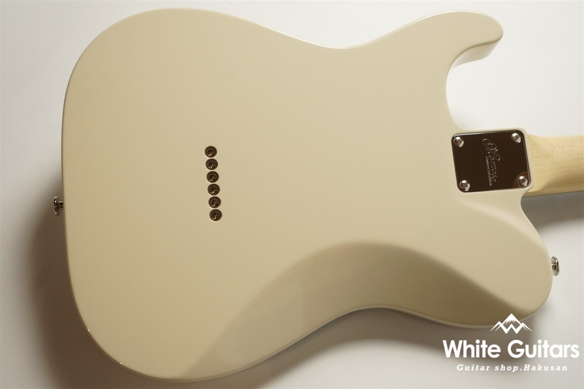MT1-STD/R - Olympic White / Gold Acryl Pick Guard