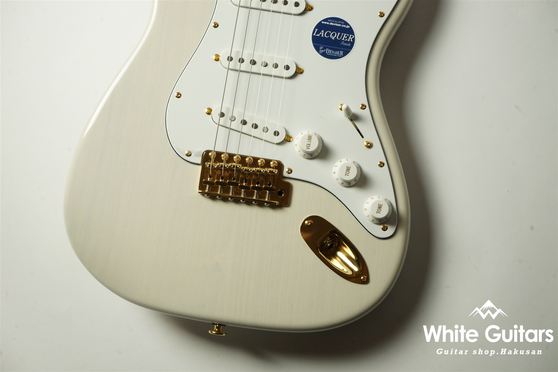 MOMOSE MC2-STD/M - White Blonde / Gold Parts | White Guitars