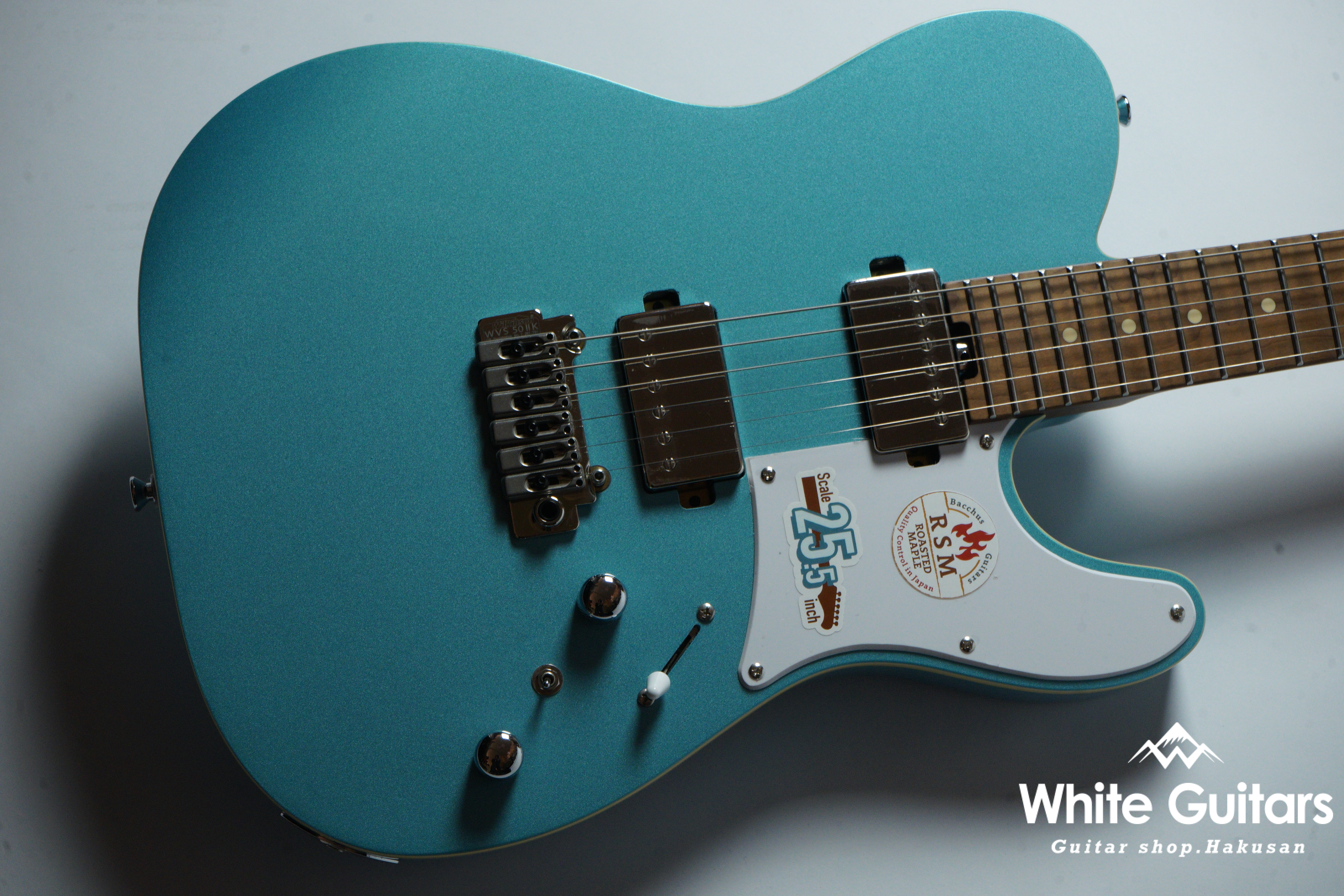 YW* 美品 Bacchus TACTICS24-ASH/RSM ホワイト Bacchus TACTICS24-ASH/RSM - White Blonde | Blue Guitars Online Store