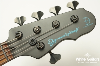 Venus Line 5 Custom with Darkglass Tone Capsule