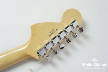 Made in Japan Traditional Late 60s Stratocaster - 3 Color Sunburst