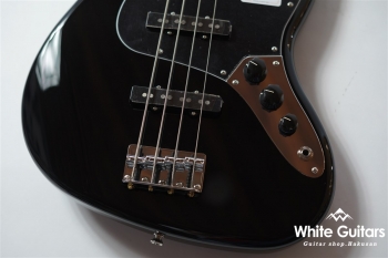 Made in Japan Hybrid II Jazz Bass - Black