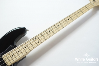 Made in Japan Hybrid II Jazz Bass - Black