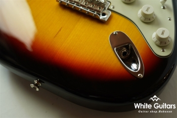 Made in Japan Traditional 60s Stratocaster - 3-Color Sunburst