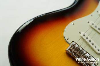 Made in Japan Traditional 60s Stratocaster - 3-Color Sunburst