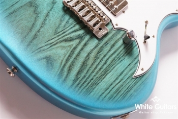 Liquid See-through Metric Blue Burst