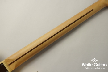 2021 Collection Made in Japan Hybrid II Precision Bass - Vintage White