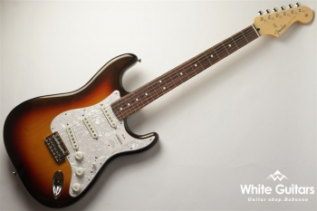  2021 Collection Made in Japan Hybrid II Stratocaster- Metallic 3-Color Sunburst