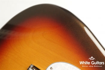  2021 Collection Made in Japan Hybrid II Stratocaster- Metallic 3-Color Sunburst