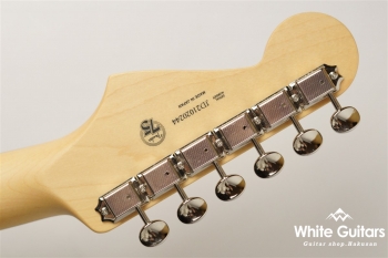  2021 Collection Made in Japan Hybrid II Stratocaster- Metallic 3-Color Sunburst