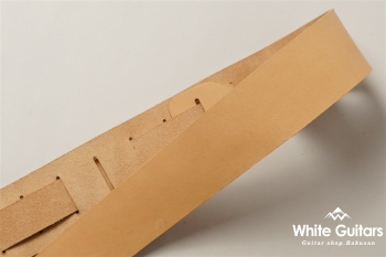 Plain Leather - Natural & Oval Studs