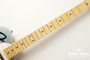 Made in Japan Limited F-Hole Telecaster Thinline