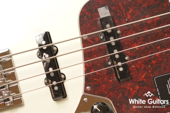 Player Plus Jazz Bass - Olympic Pearl