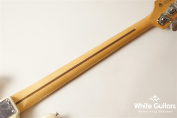 Player Plus Jazz Bass - Olympic Pearl