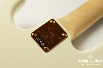 40th Anniversary Jazz Bass Gold Edition - Olympic White