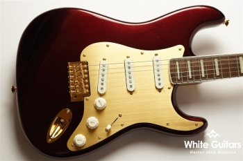 40th Anniversary Stratocaster Gold Edition - Ruby Red Metallic