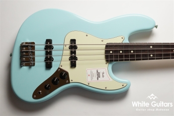 Made in Japan Junior Collection Jazz Bass - Satin Daphne Blue