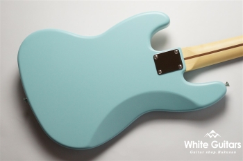 Made in Japan Junior Collection Jazz Bass - Satin Daphne Blue