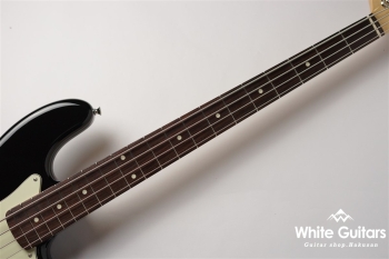 Made in Japan Traditional 60s Jazz Bass - Black