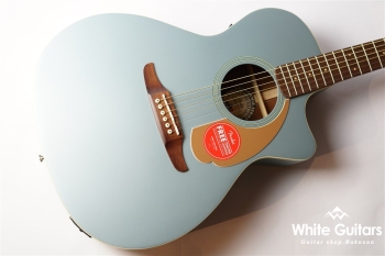 Newporter Player - Ice Blue Satin