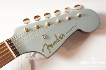 Newporter Player - Ice Blue Satin